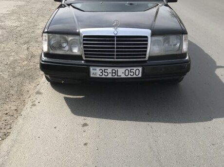 Mercedes E 230