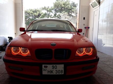 BMW 320