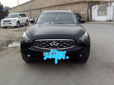 Infiniti FX35