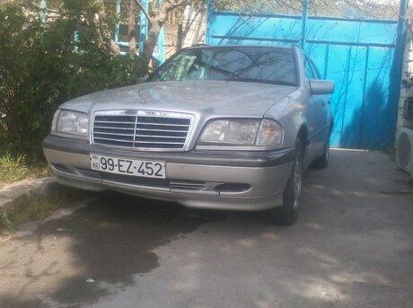 Mercedes C 180