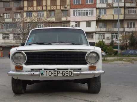 LADA (VAZ) 21011