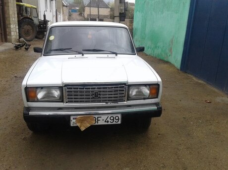 LADA (VAZ) 2107