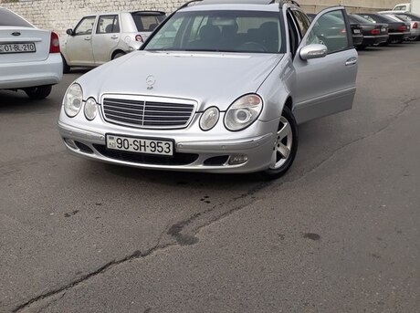 Mercedes E 220