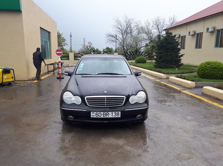 Mercedes C 240