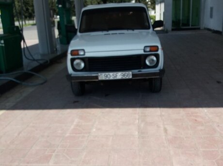 LADA (VAZ) Niva