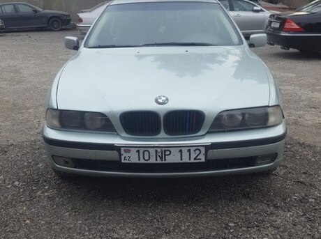 BMW 523