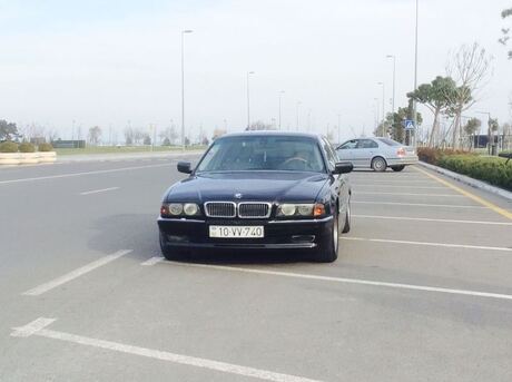 BMW 740