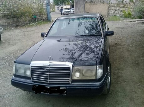 Mercedes E 200