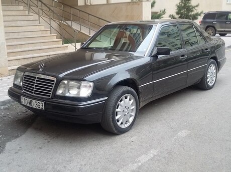 Mercedes E 220
