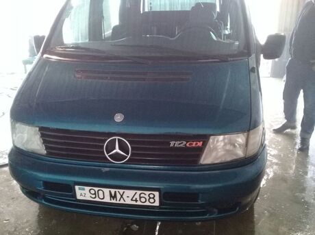 Mercedes Vito 112