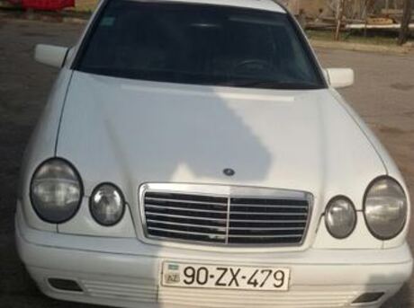 Mercedes E 220
