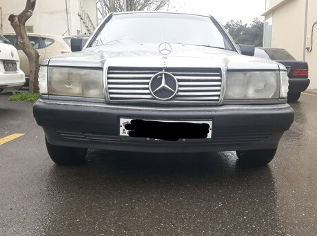 Mercedes 190