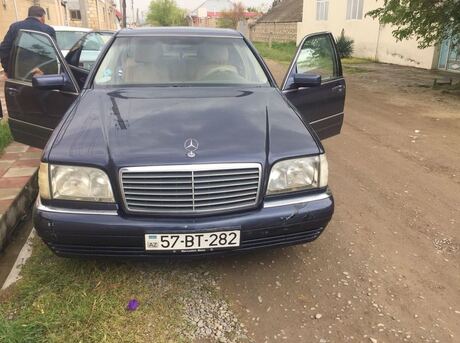 Mercedes S 320