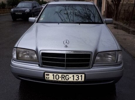 Mercedes C 180