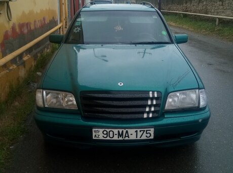 Mercedes C 180