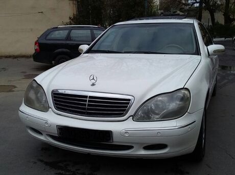 Mercedes S 320