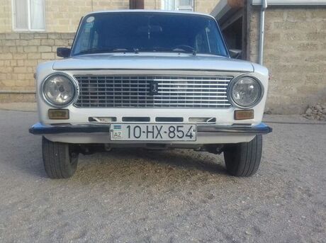LADA (VAZ) 21011