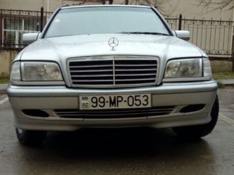 Mercedes C 180