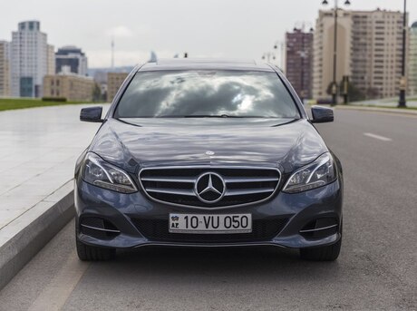 Mercedes E 200