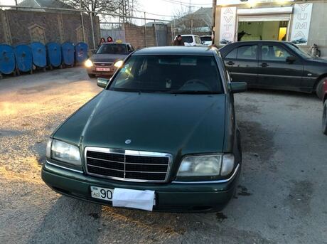 Mercedes C 180
