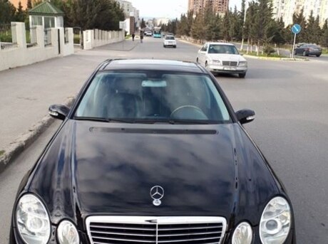 Mercedes E 320