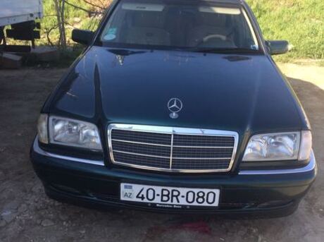 Mercedes C 230