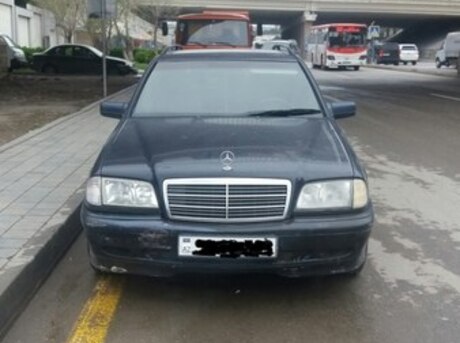 Mercedes C 180