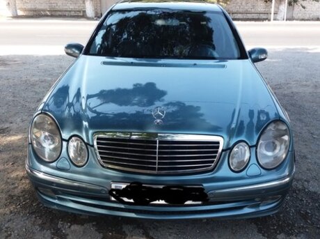 Mercedes E 270