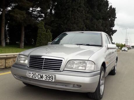 Mercedes C 180