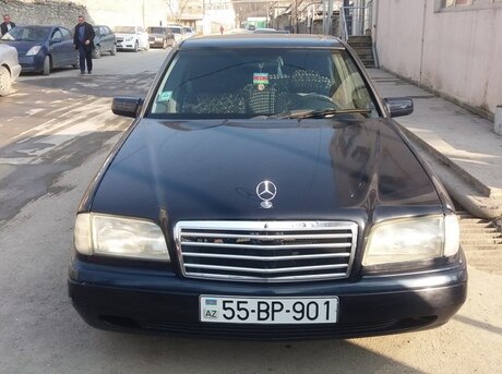 Mercedes C 180