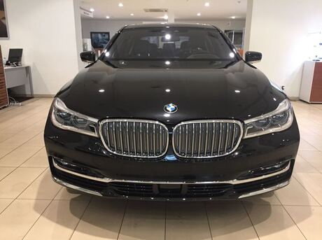 BMW 750