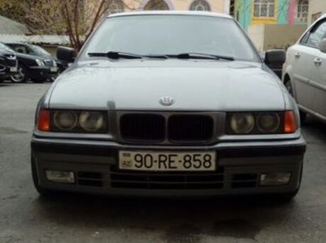 BMW 320