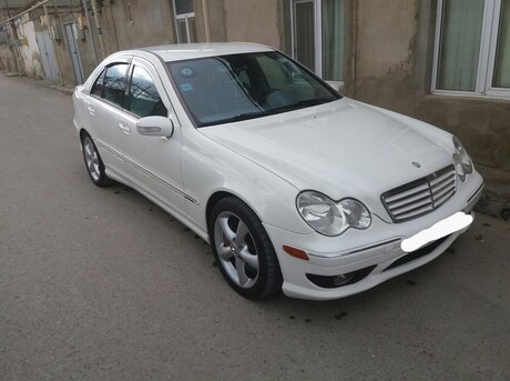 Mercedes C 230