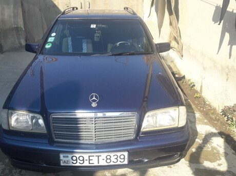 Mercedes C 180