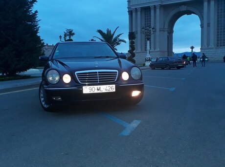 Mercedes E 280