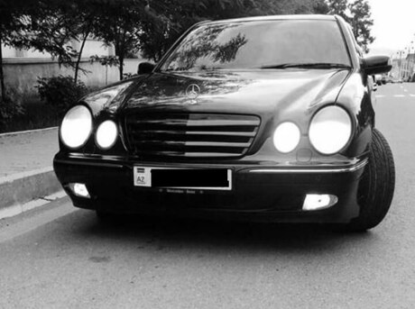 Mercedes E 280