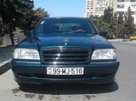 Mercedes C 180