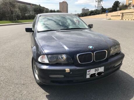 BMW 320