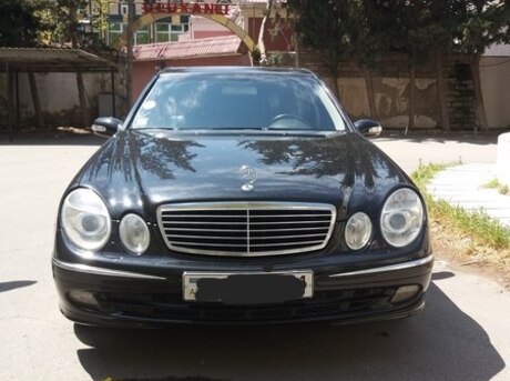 Mercedes E 220
