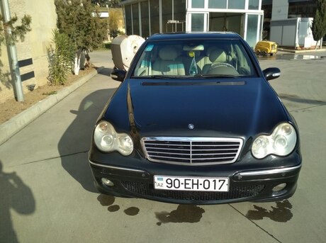 Mercedes C 230