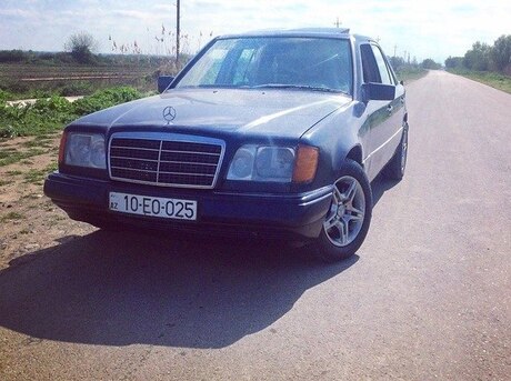 Mercedes E 220
