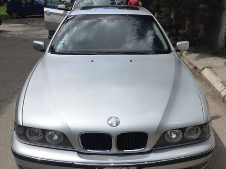 BMW 528