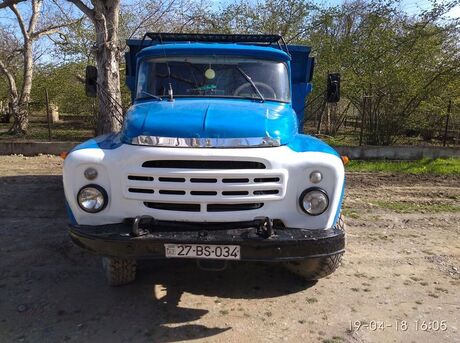 ZIL 130