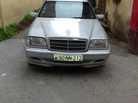 Mercedes C 180
