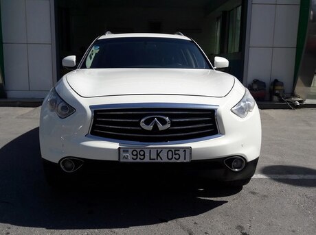 Infiniti FX35