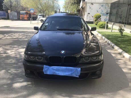BMW 523