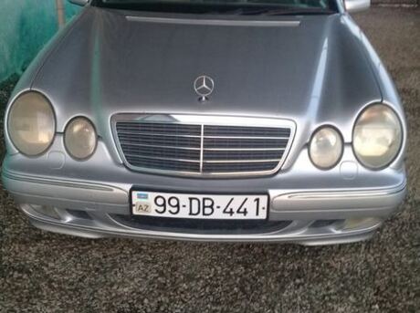 Mercedes E 270