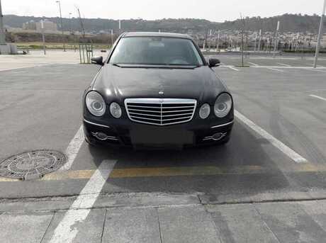 Mercedes E 200