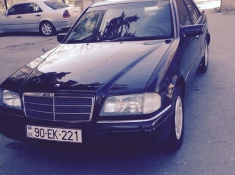 Mercedes C 230