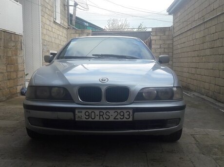 BMW 520